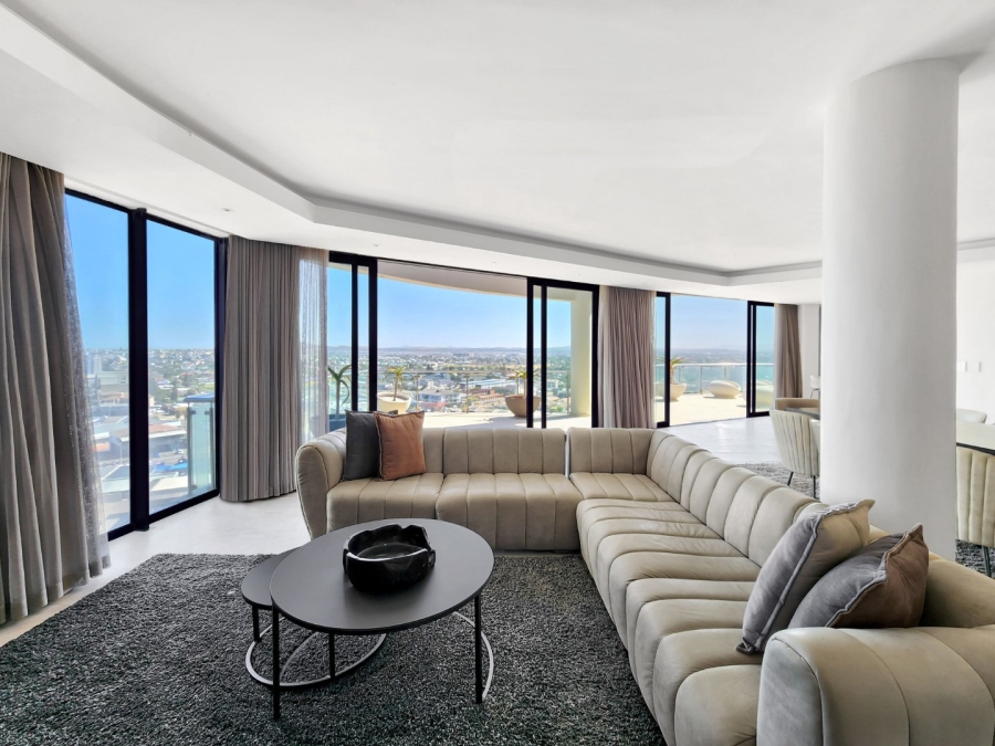 4 Bedroom Property for Sale in Waves Edge Western Cape